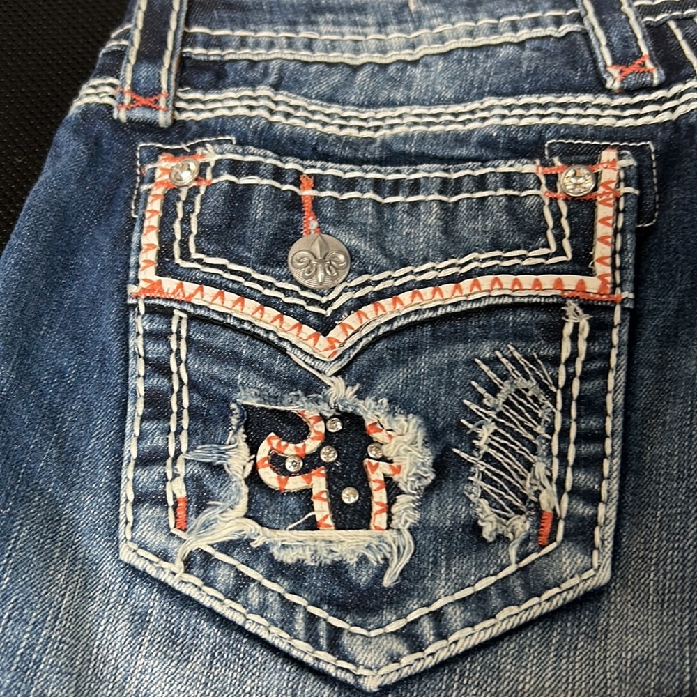 Rock revival  ara short Sz 32 bling